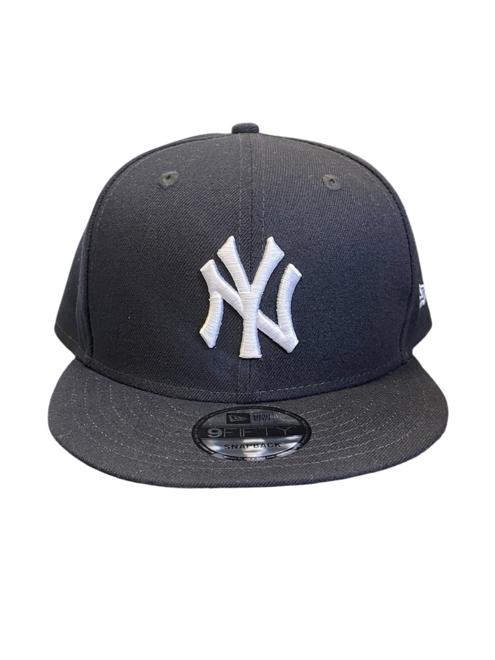 New Era NY Yankees Smile SnapBack
